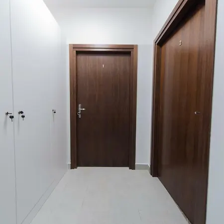 M2 Main Square Apartmán *