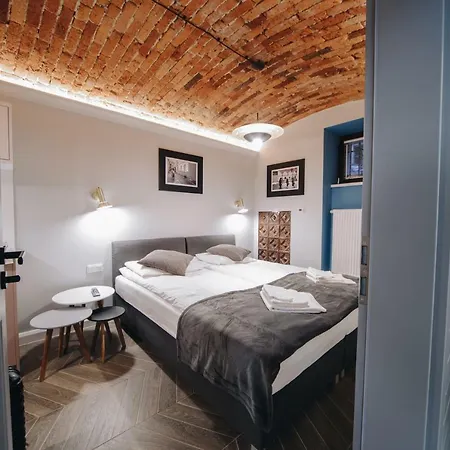 M2 Main Square Apartment *